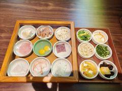 -良米山·云南野生菌过桥米线(上海首店)