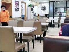 大堂-新发记港式茶餐厅(黄浦店)