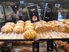 -超港·蛋糕面包(国购店)