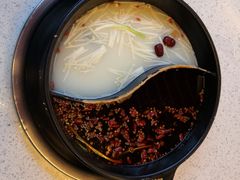鸳鸯锅-钢管厂五区小郡肝火锅串串香(总店)
