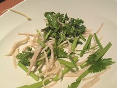 -左庭右院鲜牛肉火锅黑金店(陆家嘴中心店)