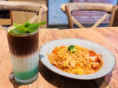 -玛格萝妮(汇智国际商业中心店)