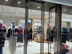 -王府井奥莱临潼小镇(临潼店)