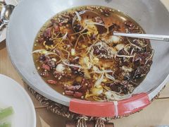 -渝信川菜 · 川味家常菜(财富购物中心店)