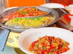 -阿瓦山寨·湘菜现炒·剁椒鱼头王(咸阳总店)