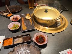 -铭牛烧肉·和牛海鲜自助(高新月牙湖店)