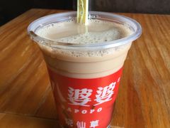 奶茶味燒仙草-八婆婆烧仙草(曾厝垵店)