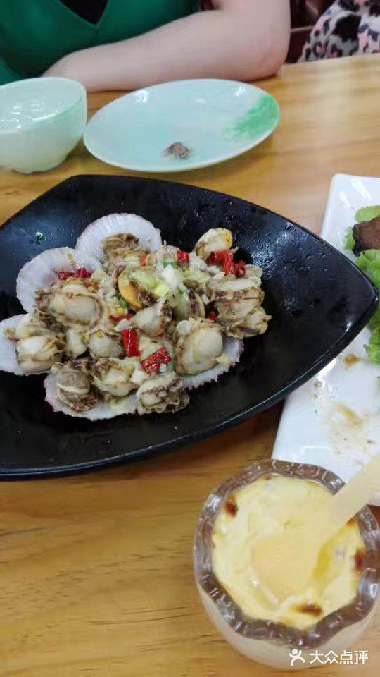 青岛往事：栈桥、后天宫、中山路步行街、