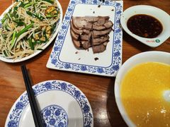 -老天桥酱肉烧饼夹肘子(天桥店)