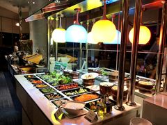 -彩虹云霄酒店75层国际自助餐