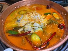 -洱火云南酸菜牛肉火锅(石景山当代商城店)