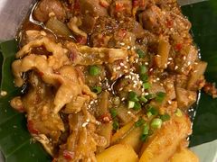 蒜香鸡脚-浩海火烧云傣家菜(京广店)