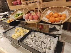 -元一希尔顿酒店·鲜切牛肉火锅禅自助餐厅
