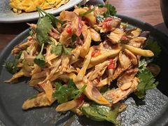 盐焗香辣手撕鸡-来龙里 精致 东南亚餐室(万象城店)