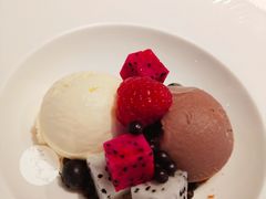 手工冰淇淋配季节水果-蝶舍·MAISON PAPILLON