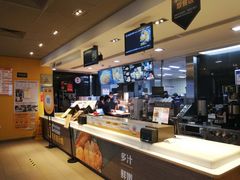 -麦当劳(海岸城店)