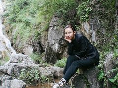 -大平台龙居瀑布旅游区