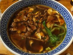 -沪西老弄堂面馆(定西路店)