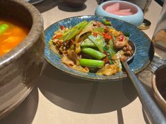 糟辣小炒肉-山石榴·贵州菜(丰盛里店)