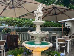 -Mark&Mars Restaurant