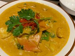 咖喱时蔬配手抓饼-若蘭慈·无国界素食料理(欢乐海岸店)