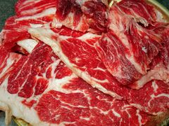 -铭牛烧肉·和牛海鲜自助(高新月牙湖店)