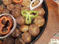 -乡村馕坑肉·烧烤·新疆菜·本地人更爱吃(阿勒泰首店)