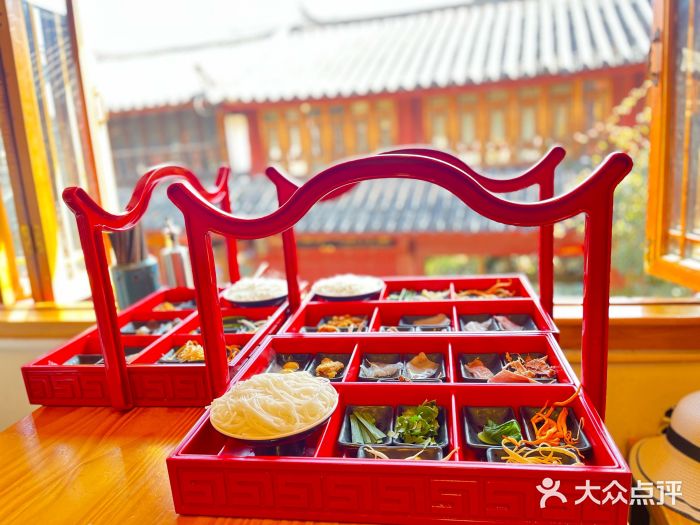 勺子米线·云南传统小吃市集(四方街店)图片