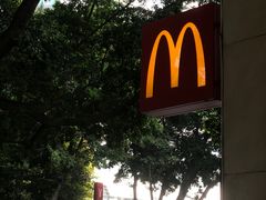 -麦当劳(东方时代广场分店)