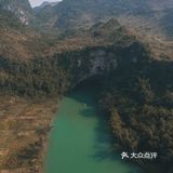 号称“水上芦笛岩”的巴马百鸟岩