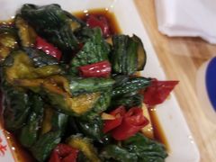 -万和春排骨砂锅米饭(新业广场店)