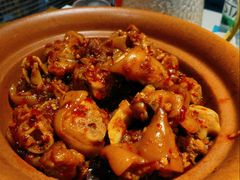 酸萝卜烧猪脚-欧记大排档·景德菜(上海首店)