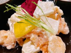 凤梨虾球-穹六人间 people 6(岳阳路店)