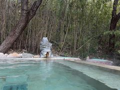 -徂徕山森林康养度假谷温泉