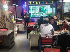 -马路牙子烧烤音乐酒馆(望京店)