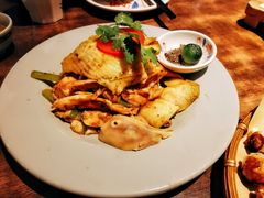 越式盐焗麻油鸡-大头虾越式风味餐厅(光明广场店)