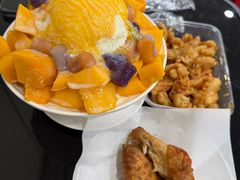 芒果芋圆牛奶绵绵冰-水牛奶皇后糖水铺(深圳总店)