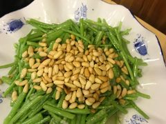 松子仁炒茼蒿-同合居·非遗东北菜(新阳路店)