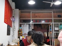大堂-阿姨小肉摊(同济西苑店)