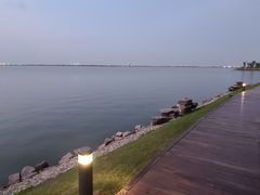 -上海滴水湖皇冠假日酒店