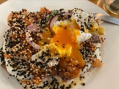 烟熏三文鱼吐司-Egg•Allday Brunch(襄阳北路店)