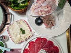 -洪氏嗨捞·猪肚鸡火锅(阳光天地店)