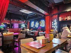 -霸气大叔干锅鸭头·龙虾烧烤·川菜·赛事直播(三里屯店)