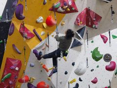 -问山MountQuest攀岩馆