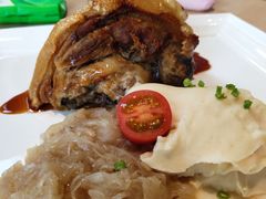 -LENBACH兰巴赫西餐啤酒坊(大连东港店)