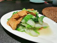 杭州小白菜炒豆皮-川旺角川粤融合菜•海景餐厅(星海广场店)