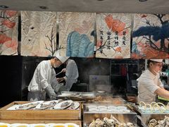 -雍容荟帝王蟹活龙虾展台自助(IFS黑金店)