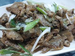 -唔呶喔哩酒家(生产街店)