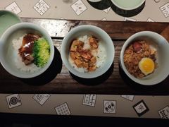 三口饭-穹六人间 people 6(岳阳路店)