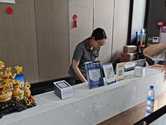 -丽辰酒店(深圳翻身地铁站店)